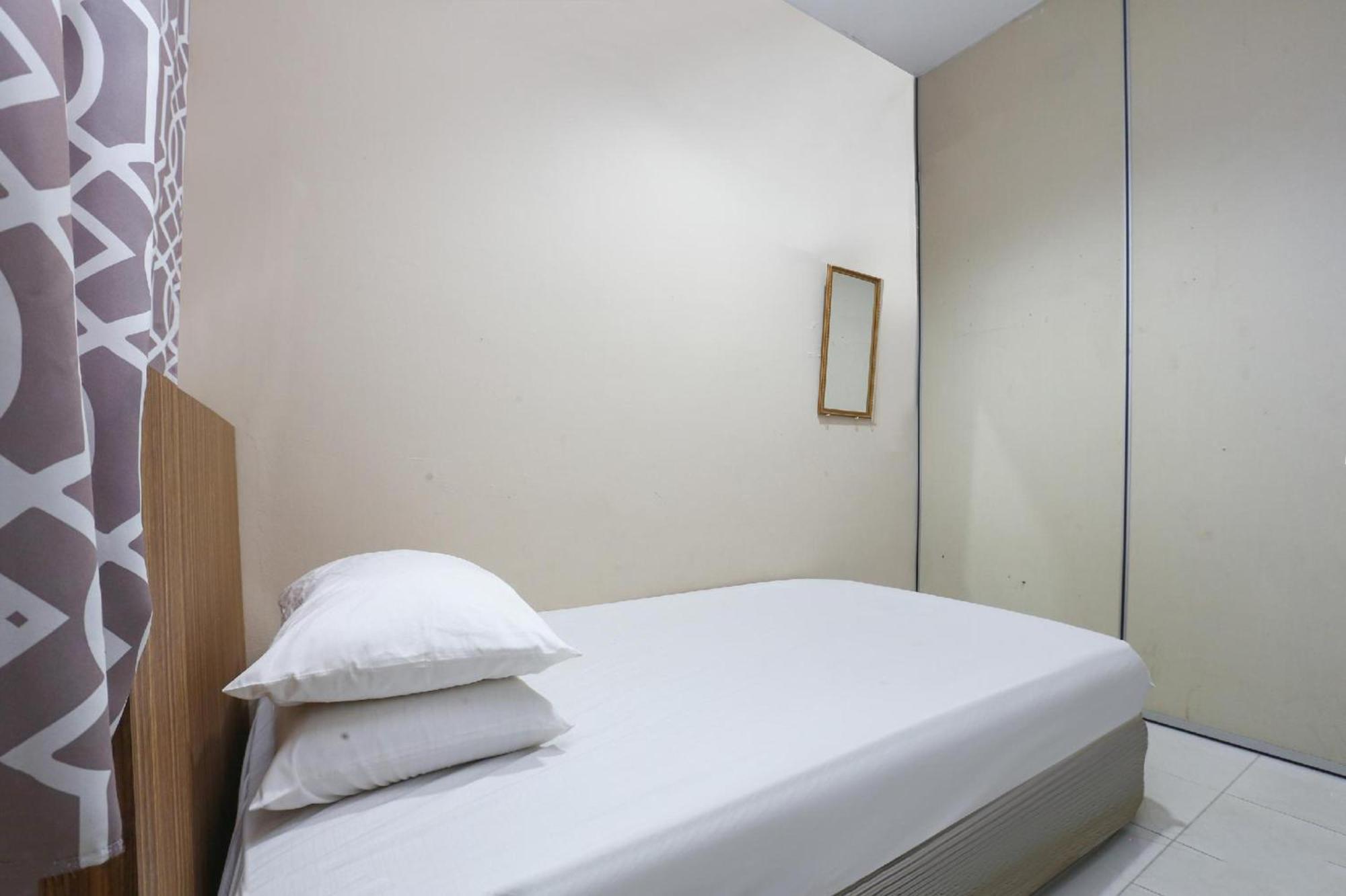 Spot On 89796 D'Noor Budget Inn كوتا بْهارو المظهر الخارجي الصورة